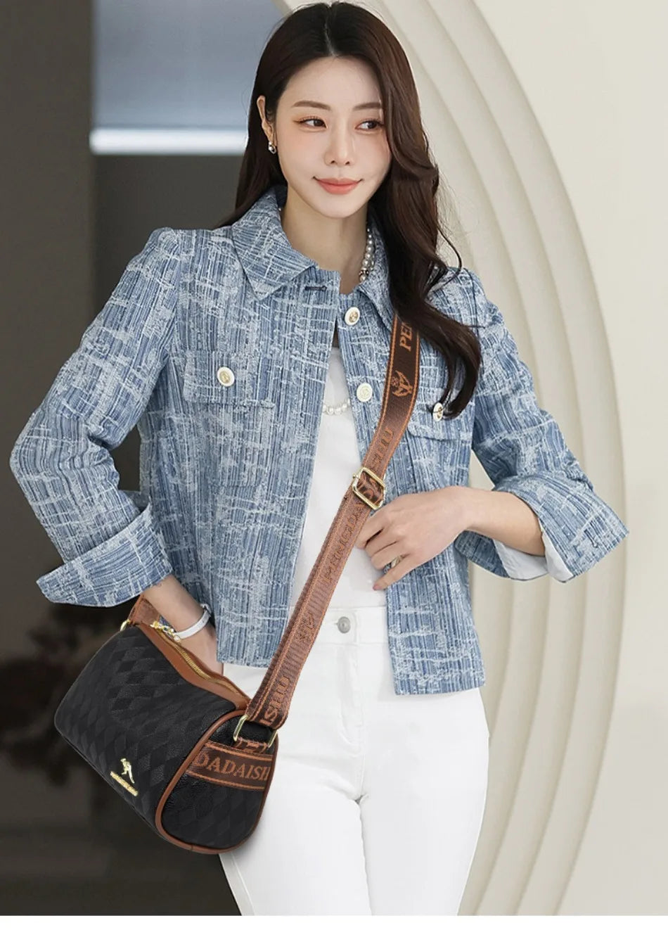 Sac à main en cuir, porté épaule et croisé